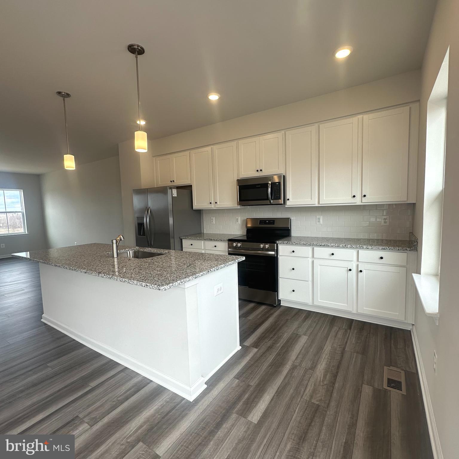 1300 CEDAR VALLEY #1300