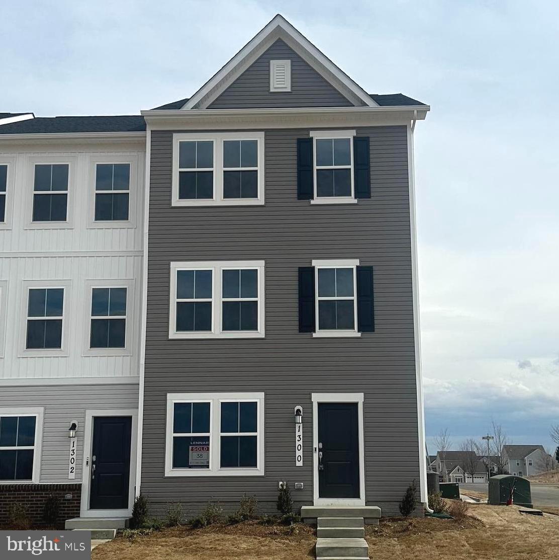 1300 CEDAR VALLEY #1300