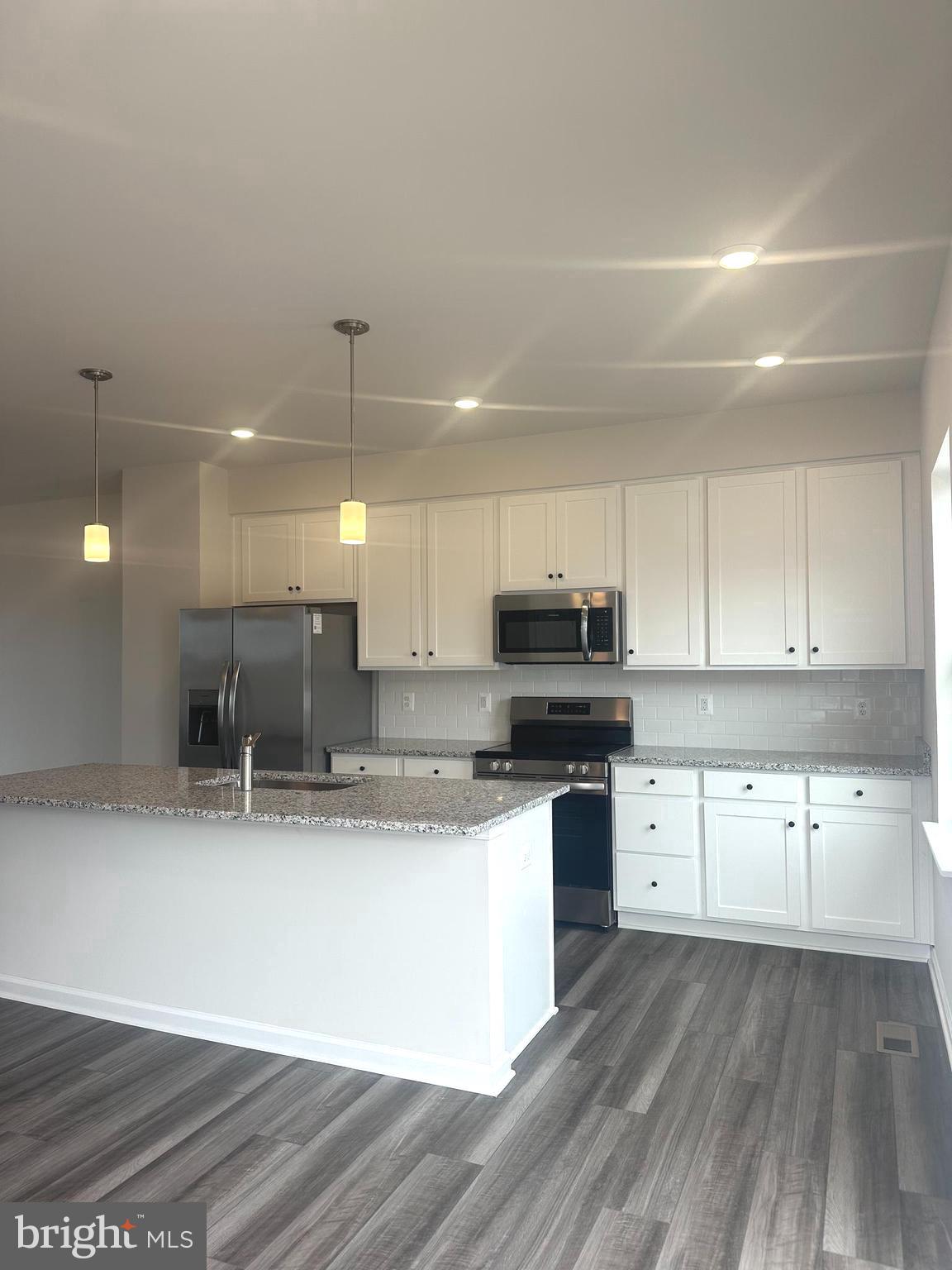 1300 CEDAR VALLEY #1300