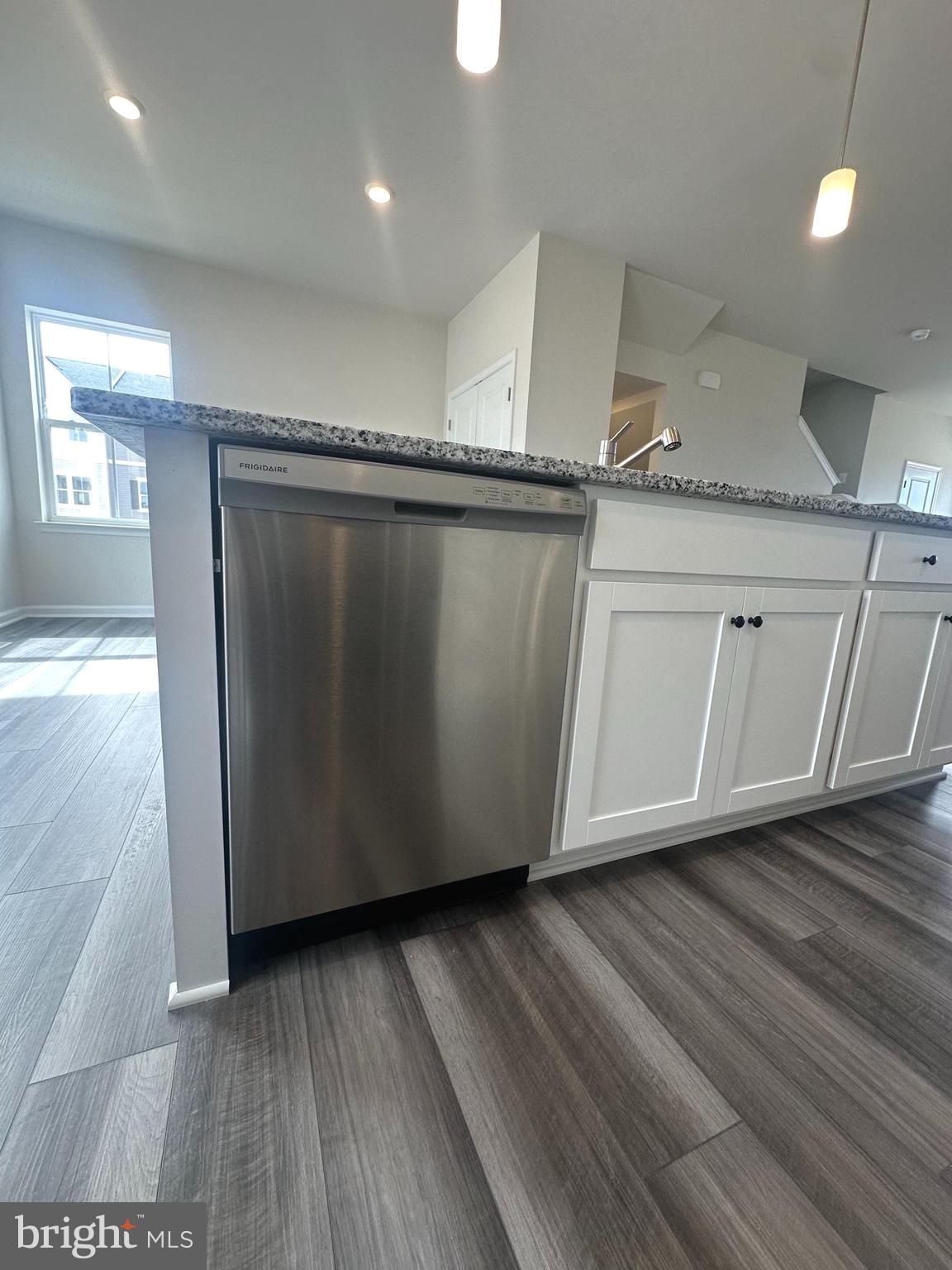 1300 CEDAR VALLEY #1300