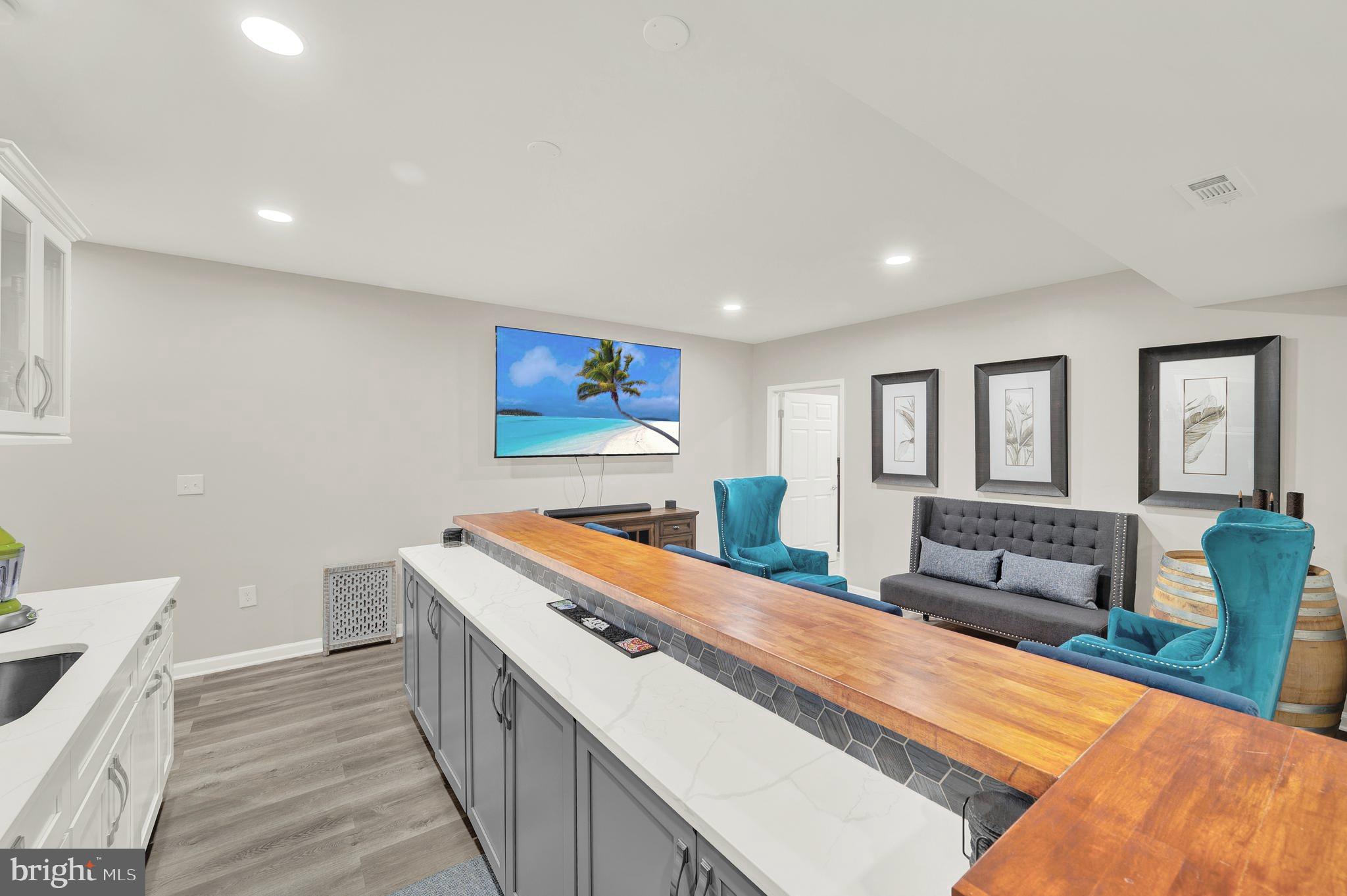428 MOONSTONE DRIVE