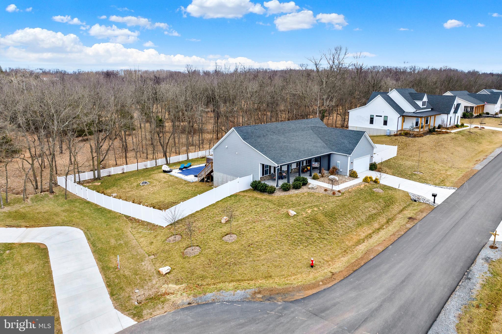 428 MOONSTONE DRIVE