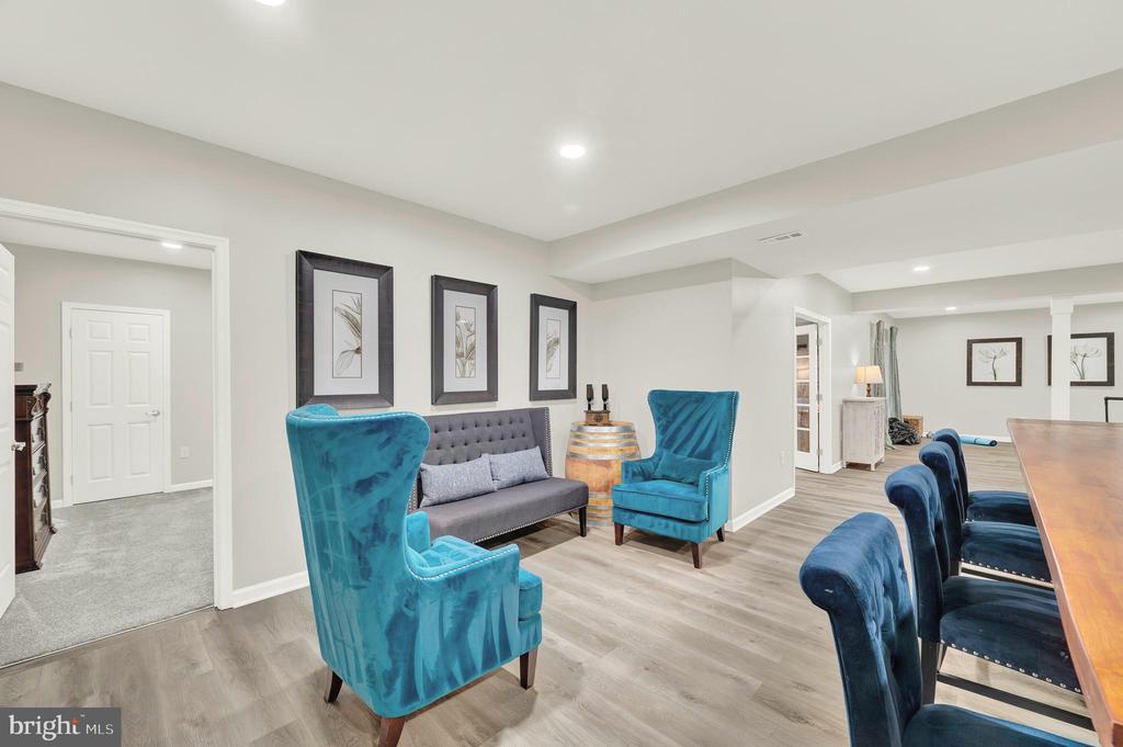 428 MOONSTONE DRIVE