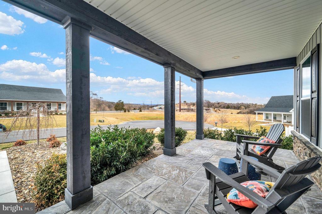 428 MOONSTONE DRIVE