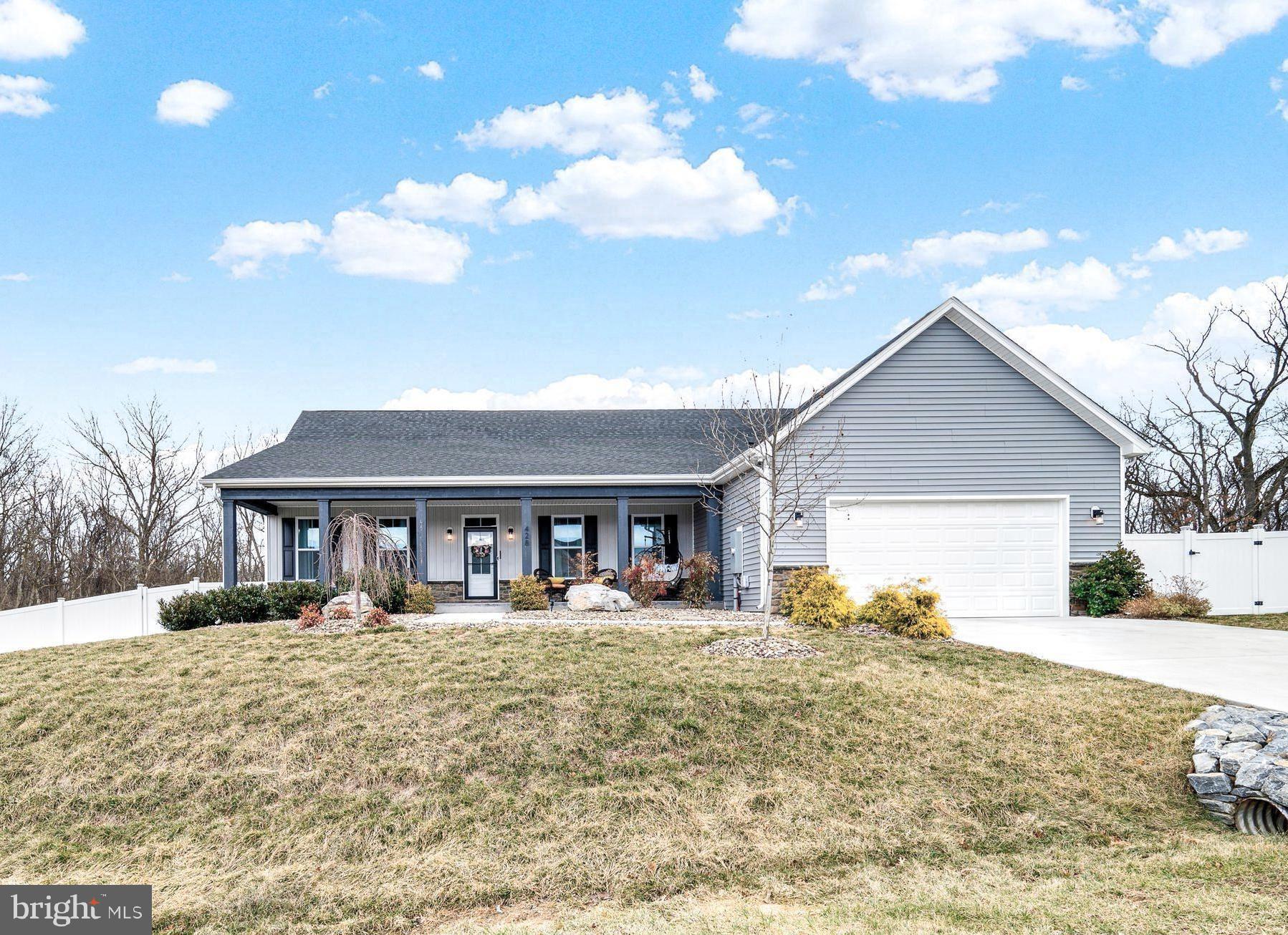 428 MOONSTONE DRIVE