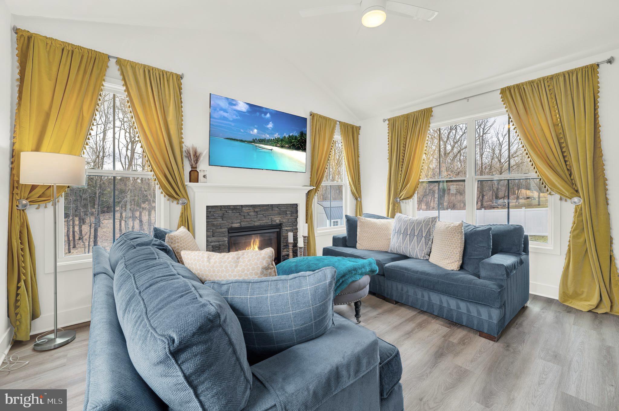 428 MOONSTONE DRIVE