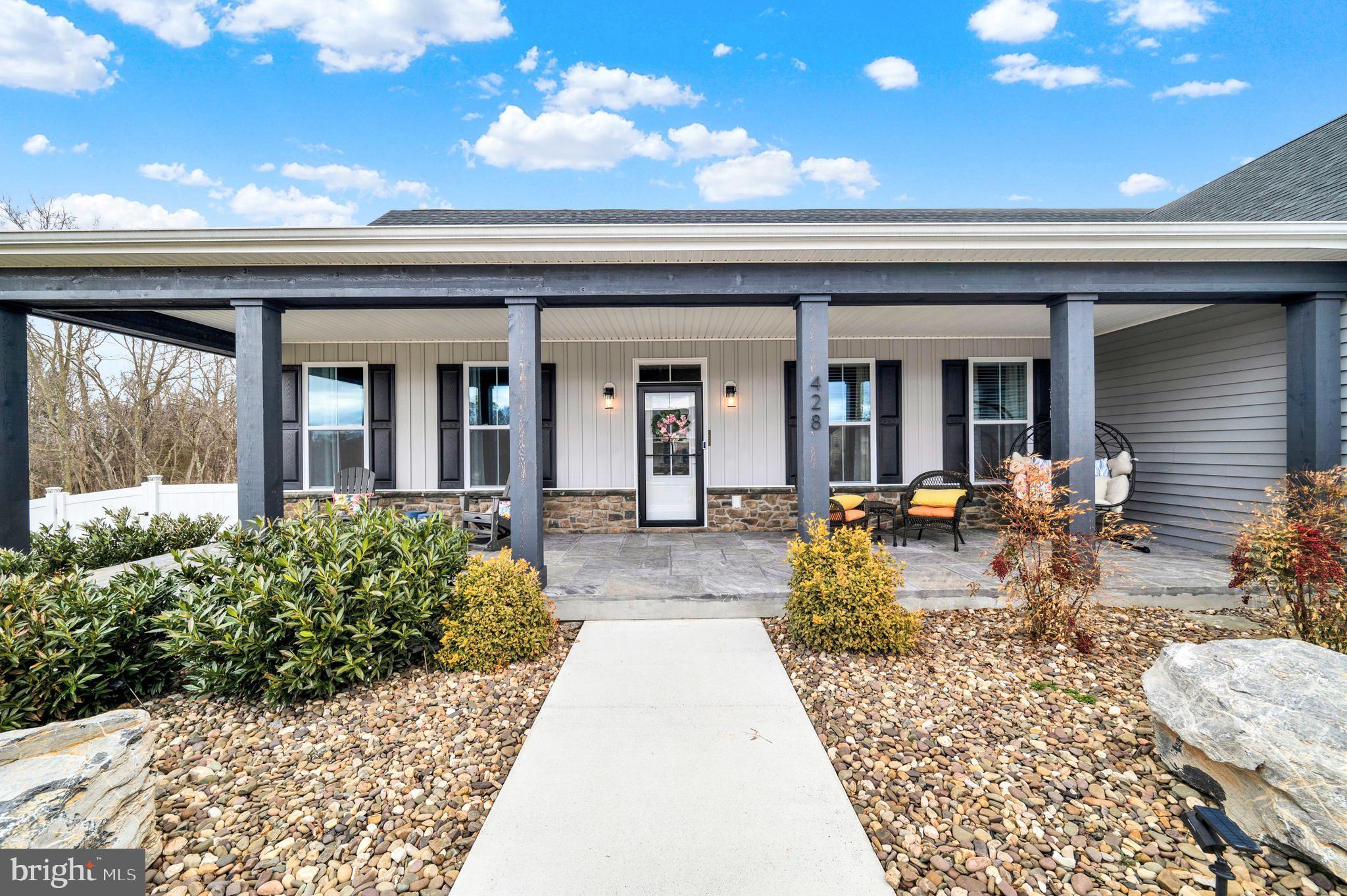 428 MOONSTONE DRIVE
