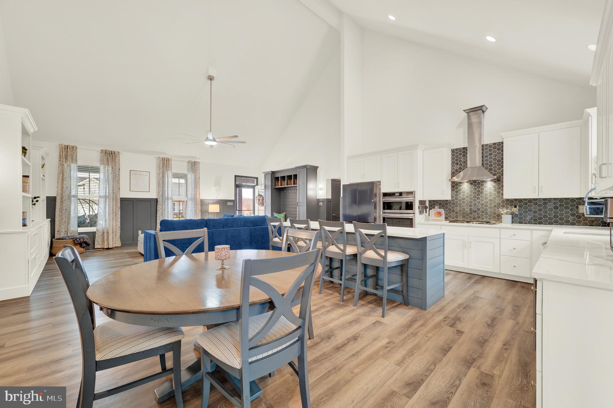 428 MOONSTONE DRIVE