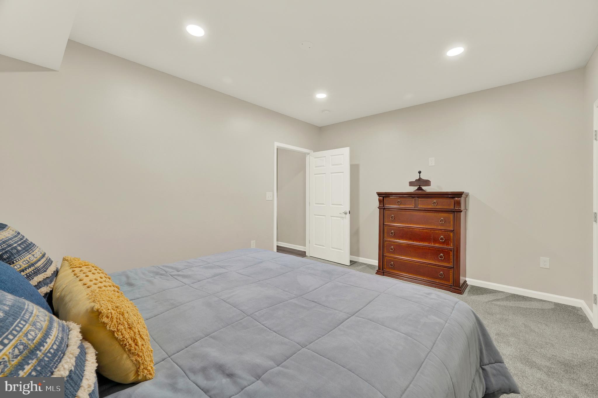 428 MOONSTONE DRIVE