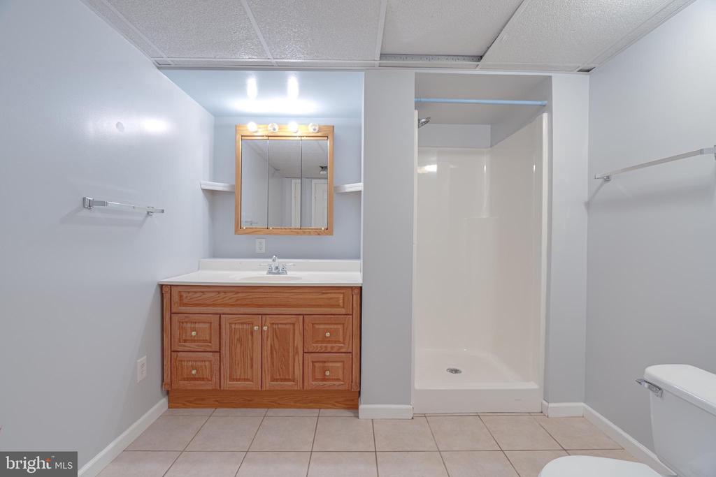 68 Marcum Ln
