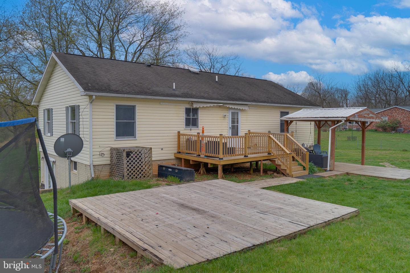 68 Marcum Ln