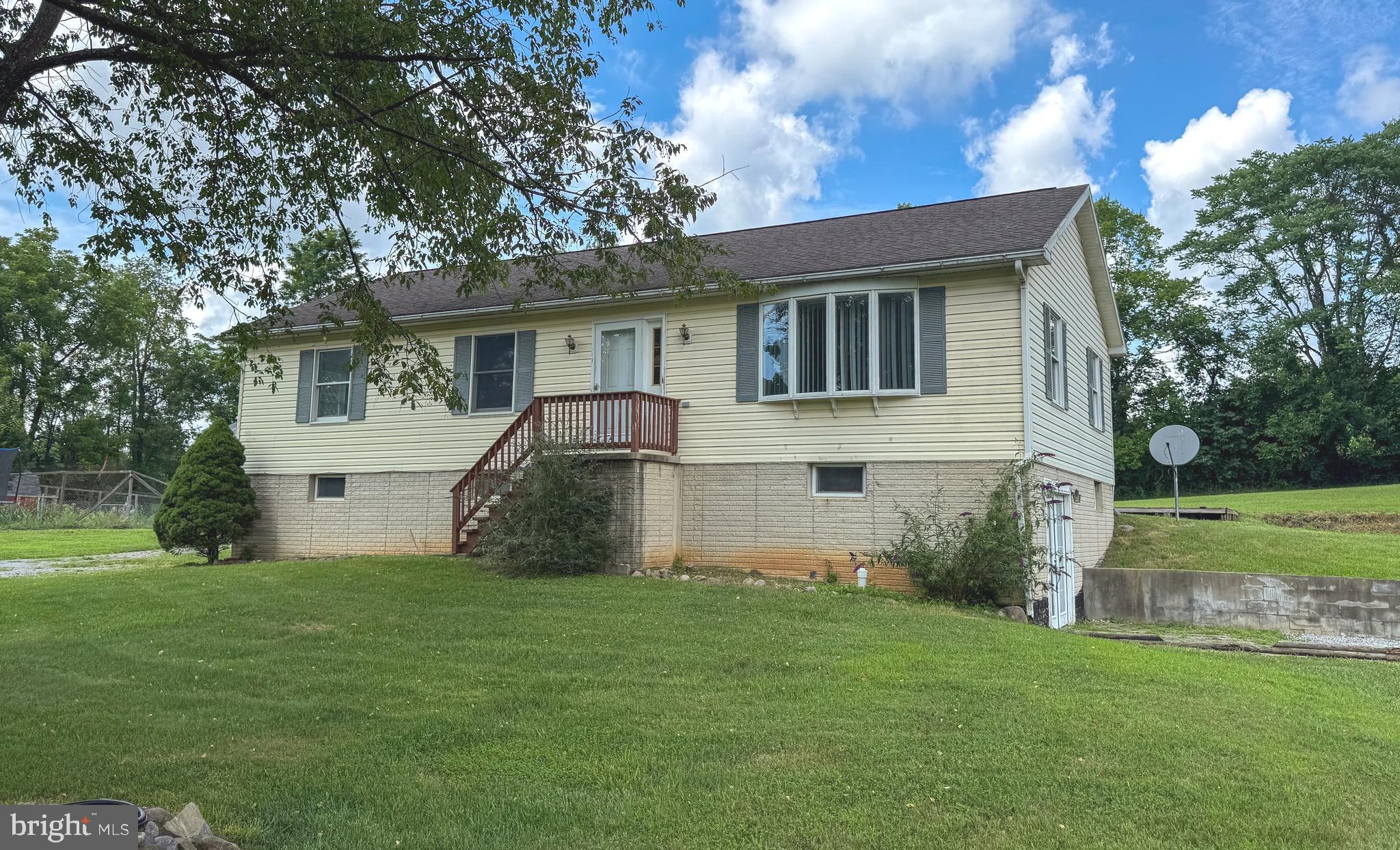 68 Marcum Ln