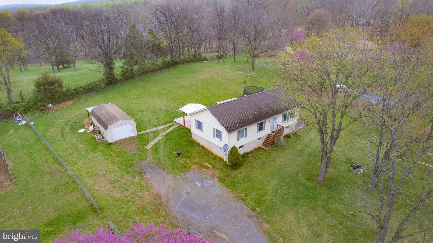 68 Marcum Ln