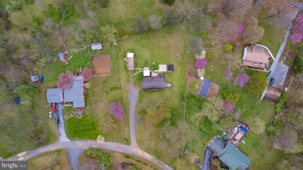 68 Marcum Ln