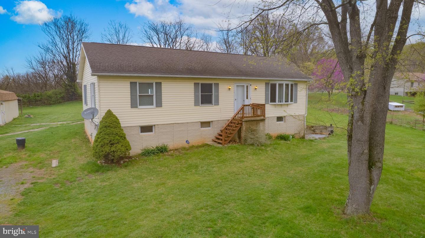 68 Marcum Ln