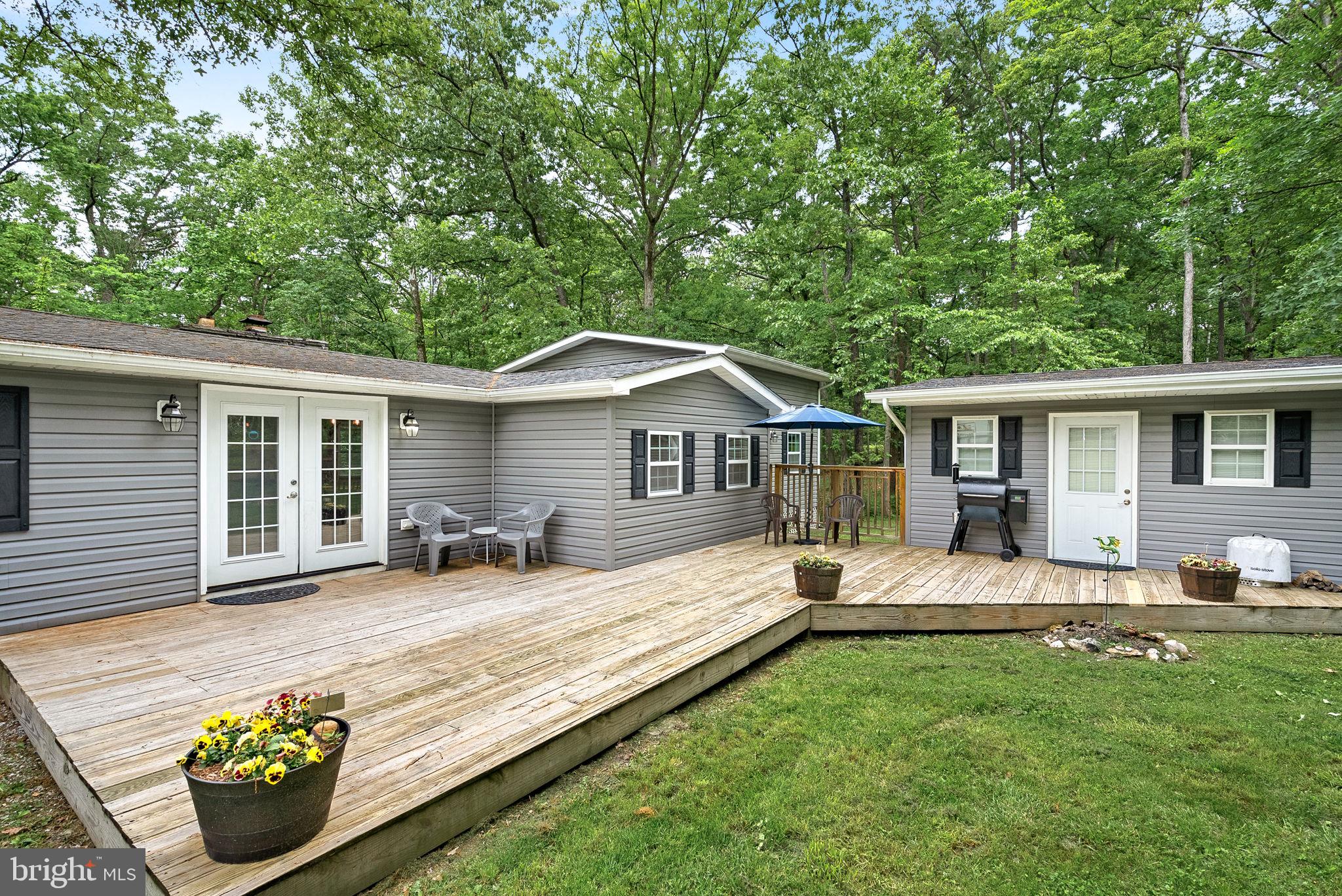83 Ridge Crest Dr