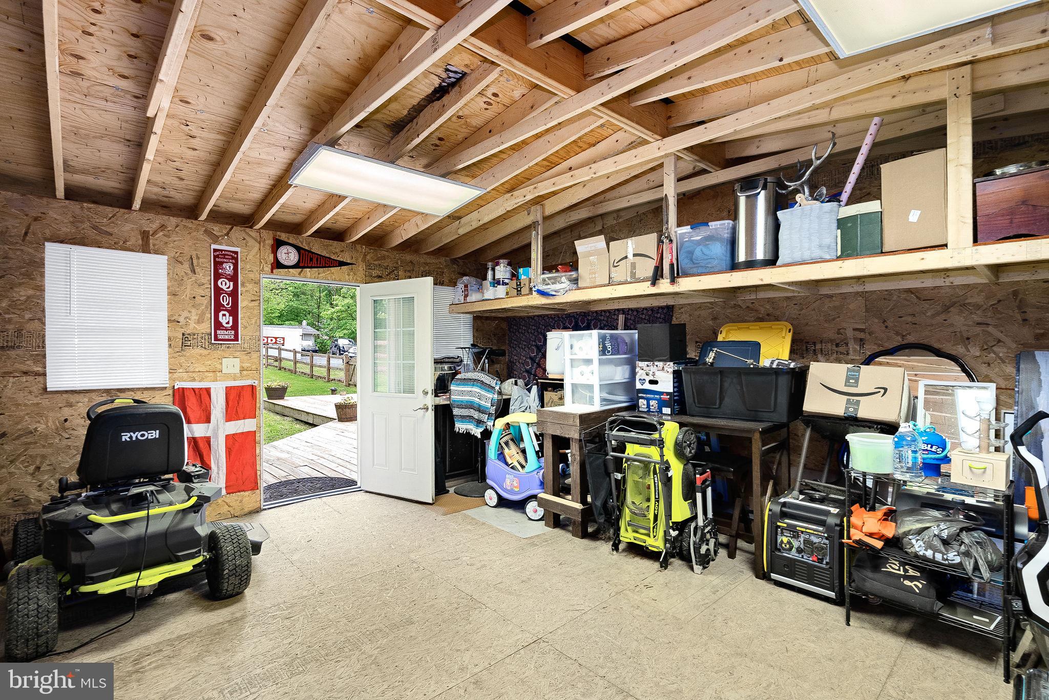 83 Ridge Crest Dr