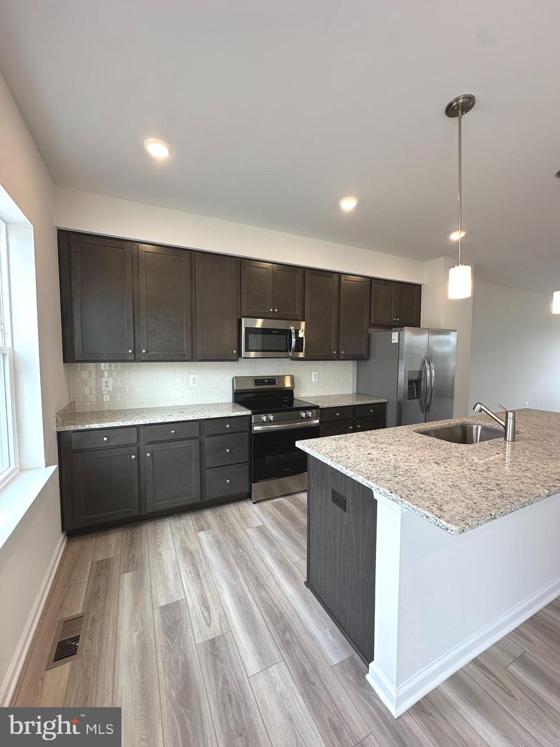 1258 CEDAR VALLEY RD