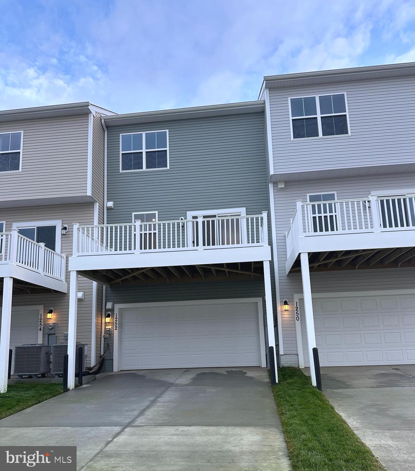 1252 CEDAR VALLEY RD