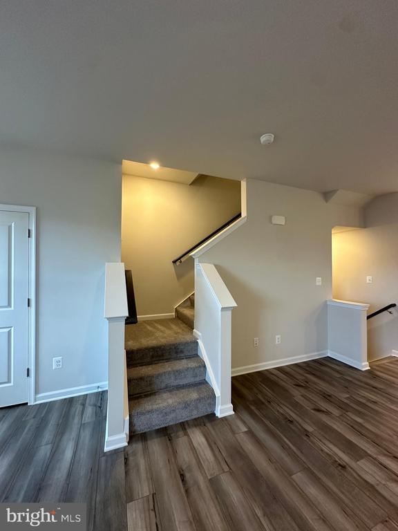 1252 CEDAR VALLEY RD