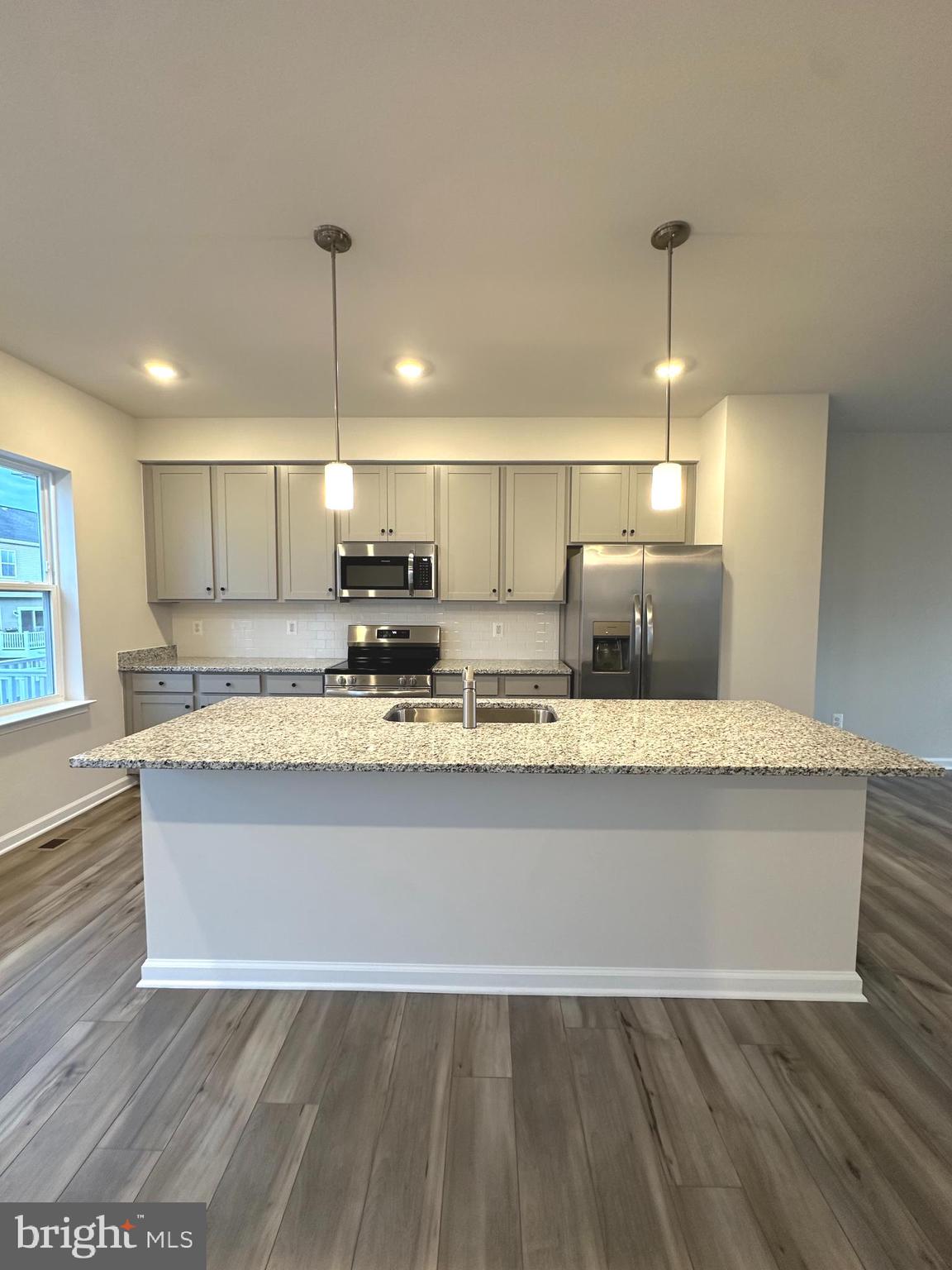 1252 CEDAR VALLEY RD