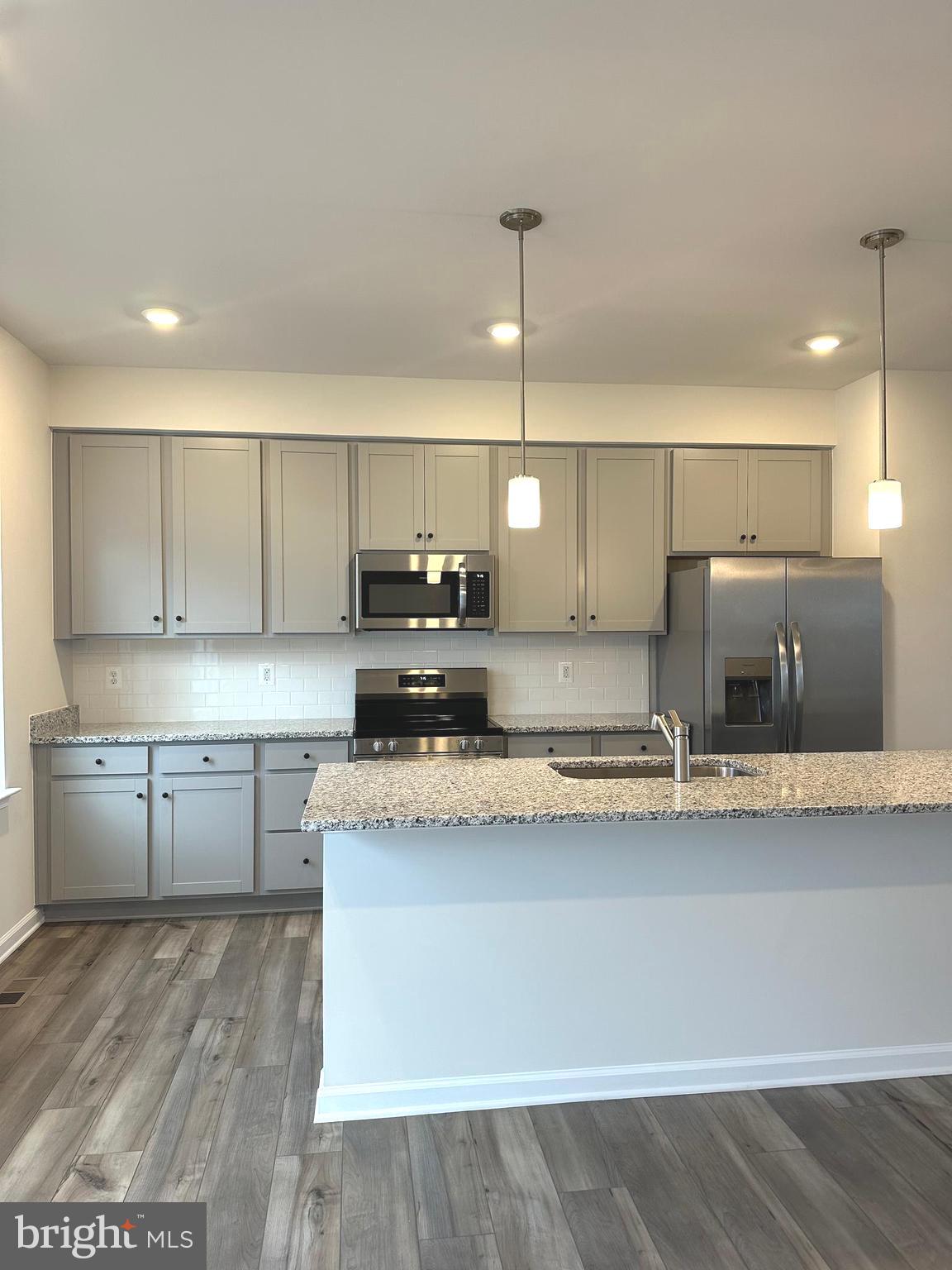 1252 CEDAR VALLEY RD
