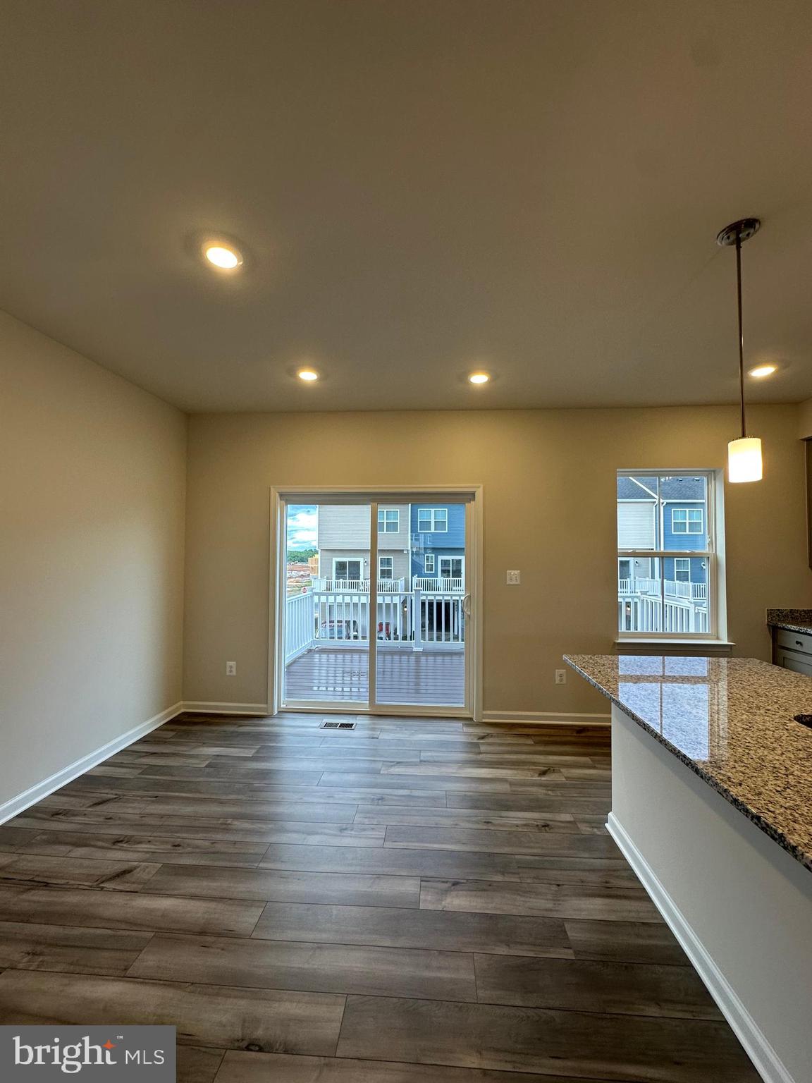 1252 CEDAR VALLEY RD