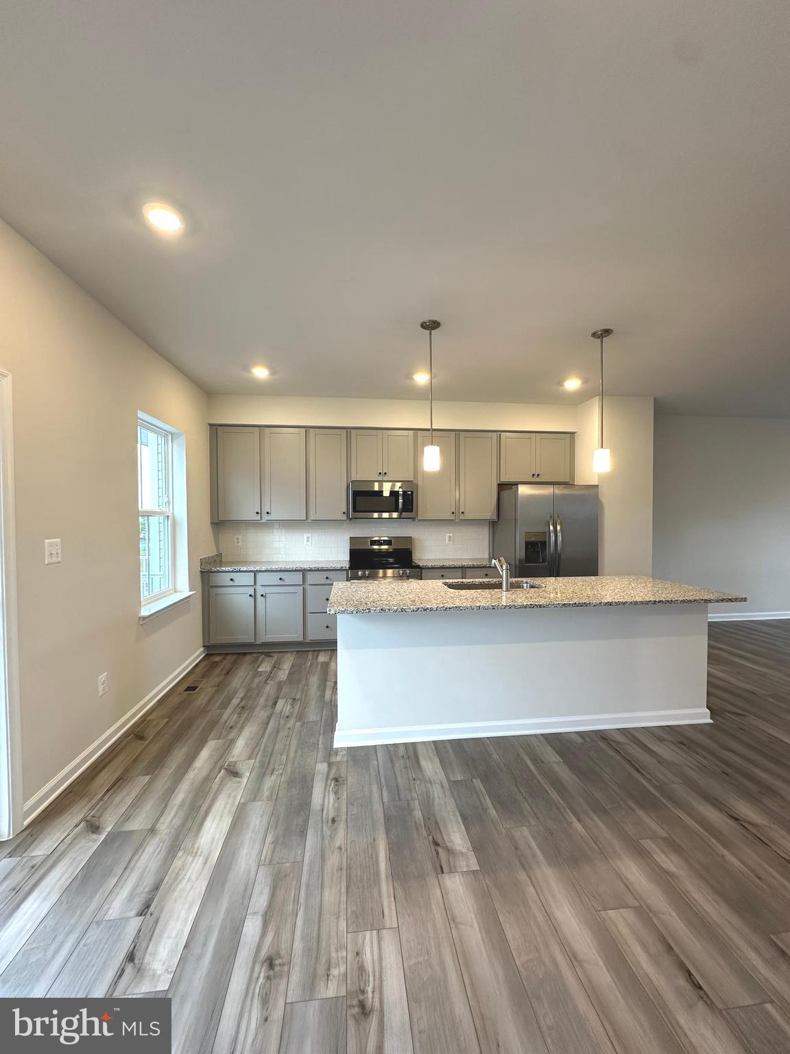 1252 CEDAR VALLEY RD