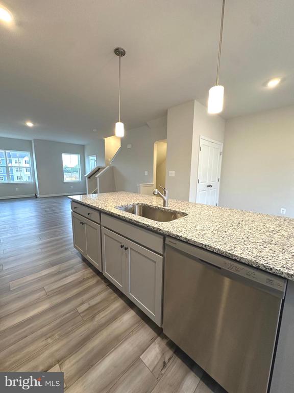 1252 CEDAR VALLEY RD