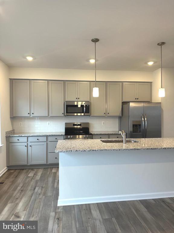 1252 CEDAR VALLEY RD