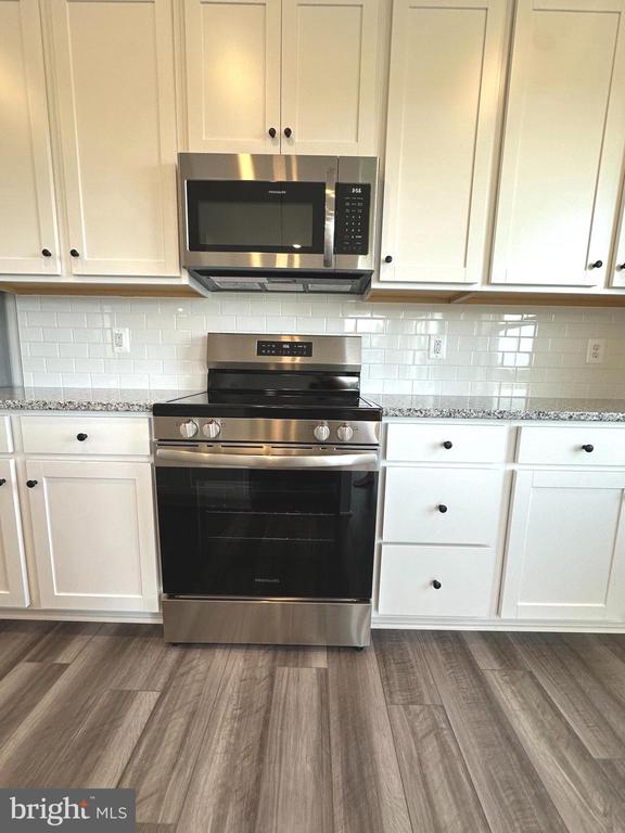 1264 CEDAR VALLEY RD