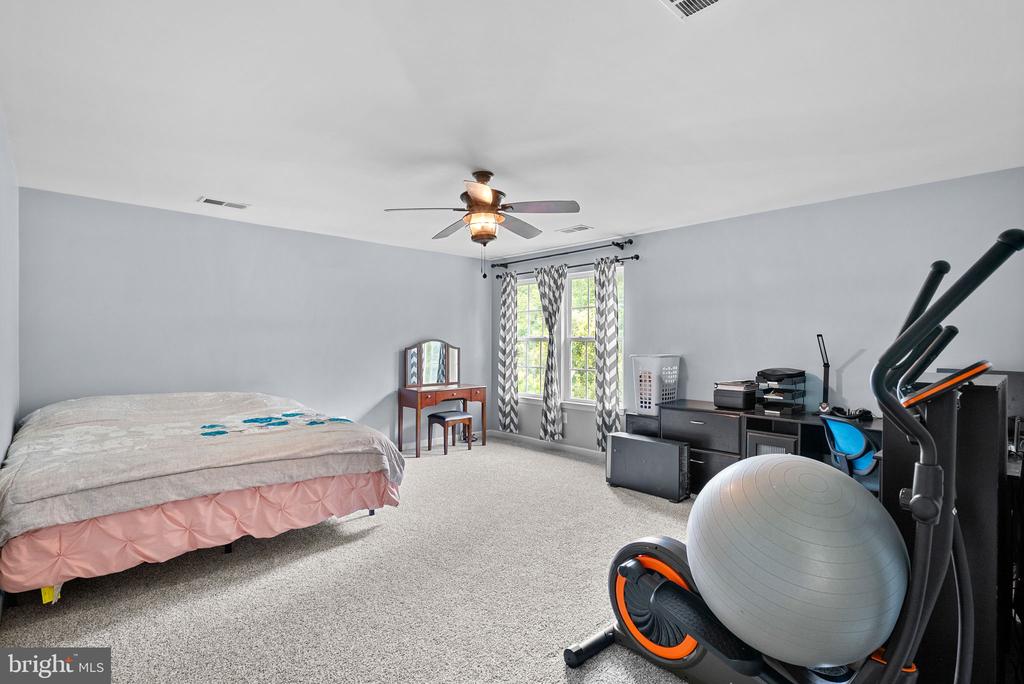 467 Maddex Farm Dr