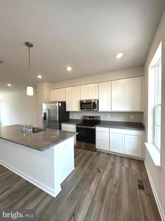 60 TELLURIDE WAY