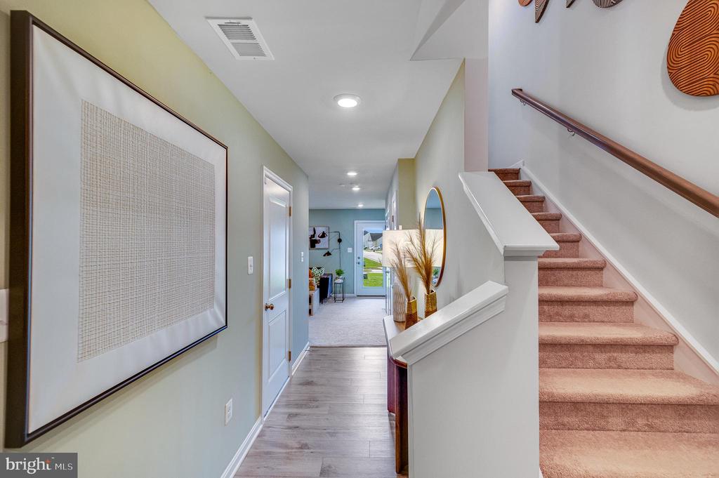 509 SEEBACK DRIVE 243 LANCASTER
