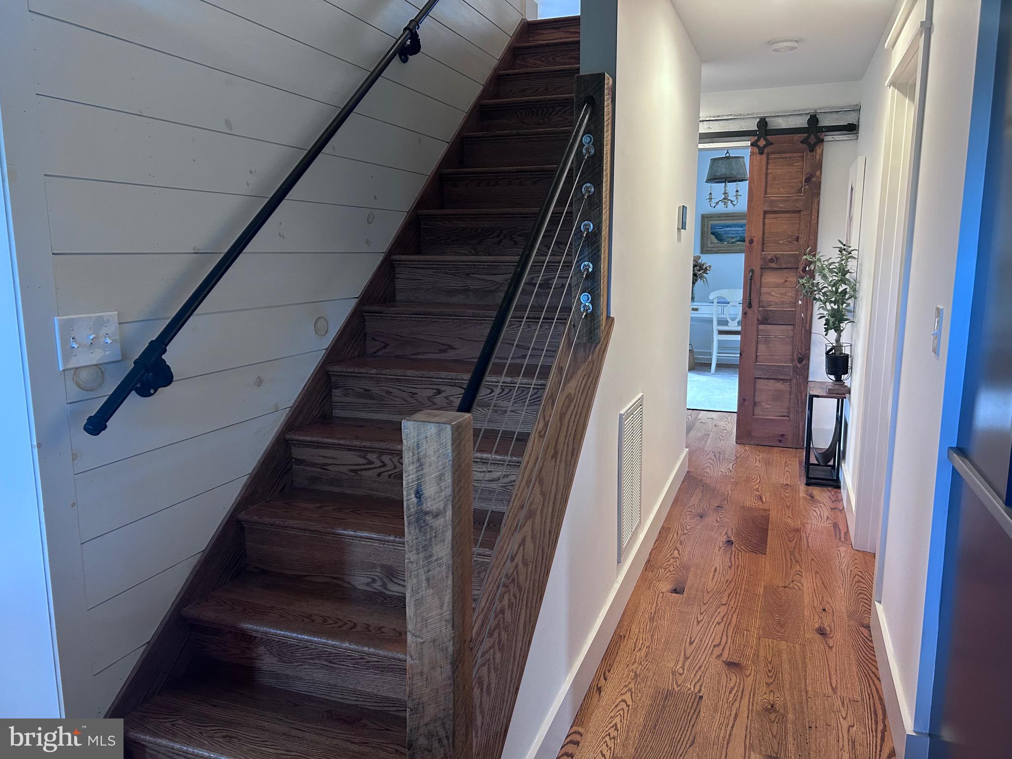 122 HERITAGE KNOLL LANE