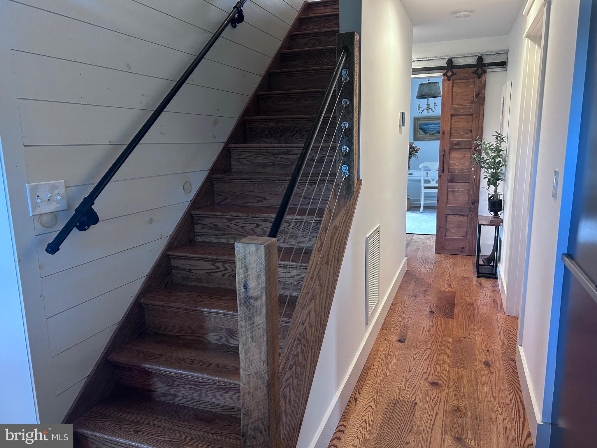 122 HERITAGE KNOLL LANE