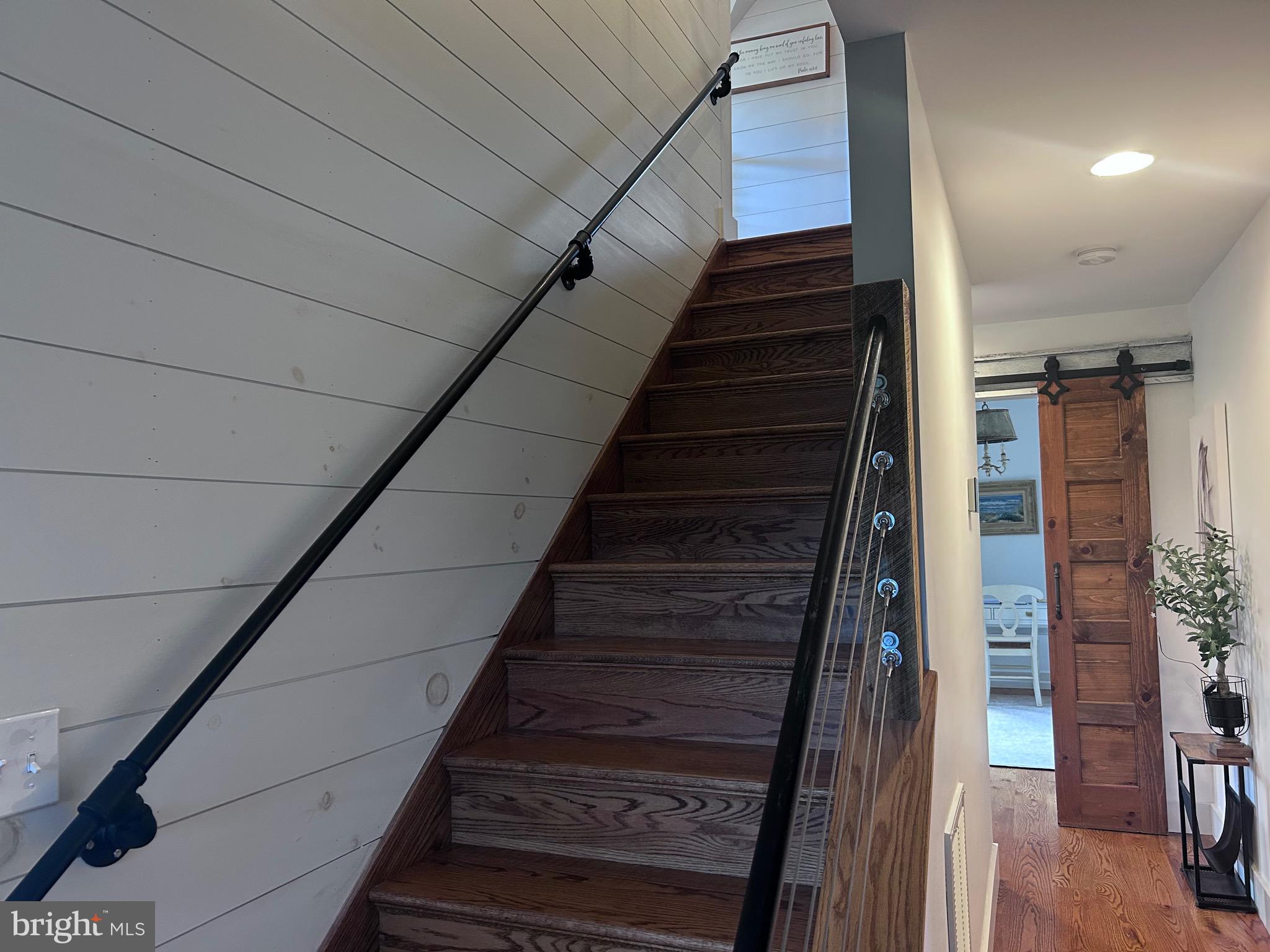 122 HERITAGE KNOLL LANE