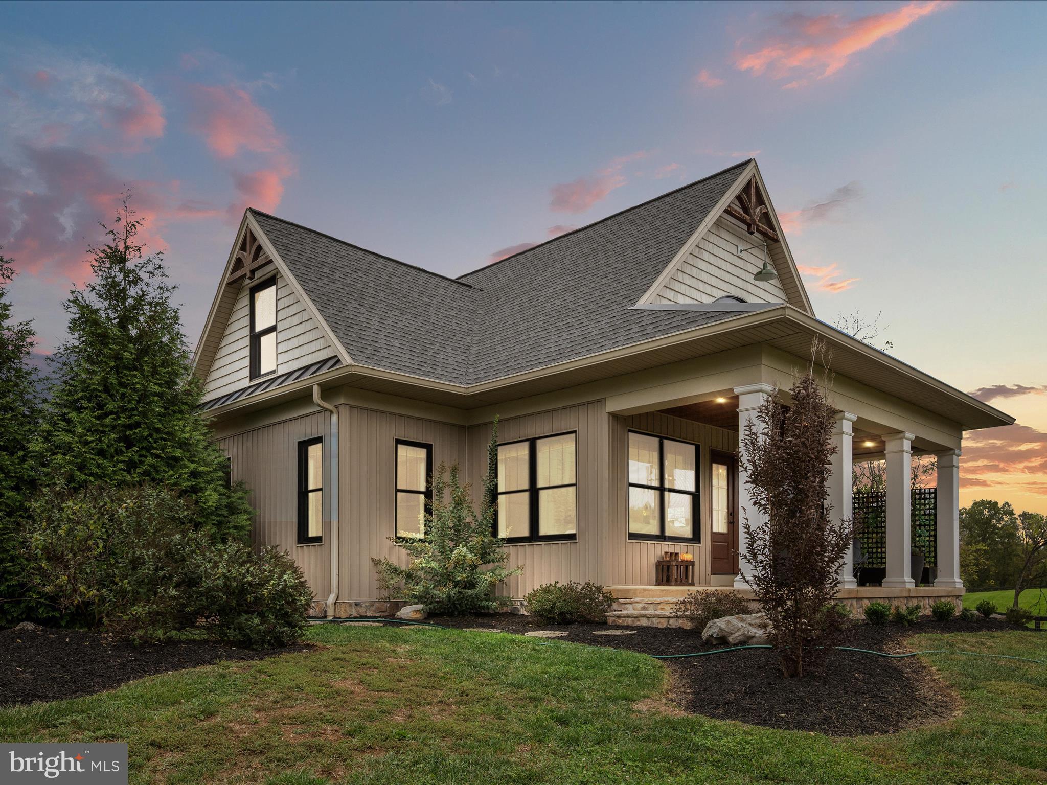 122 HERITAGE KNOLL LANE