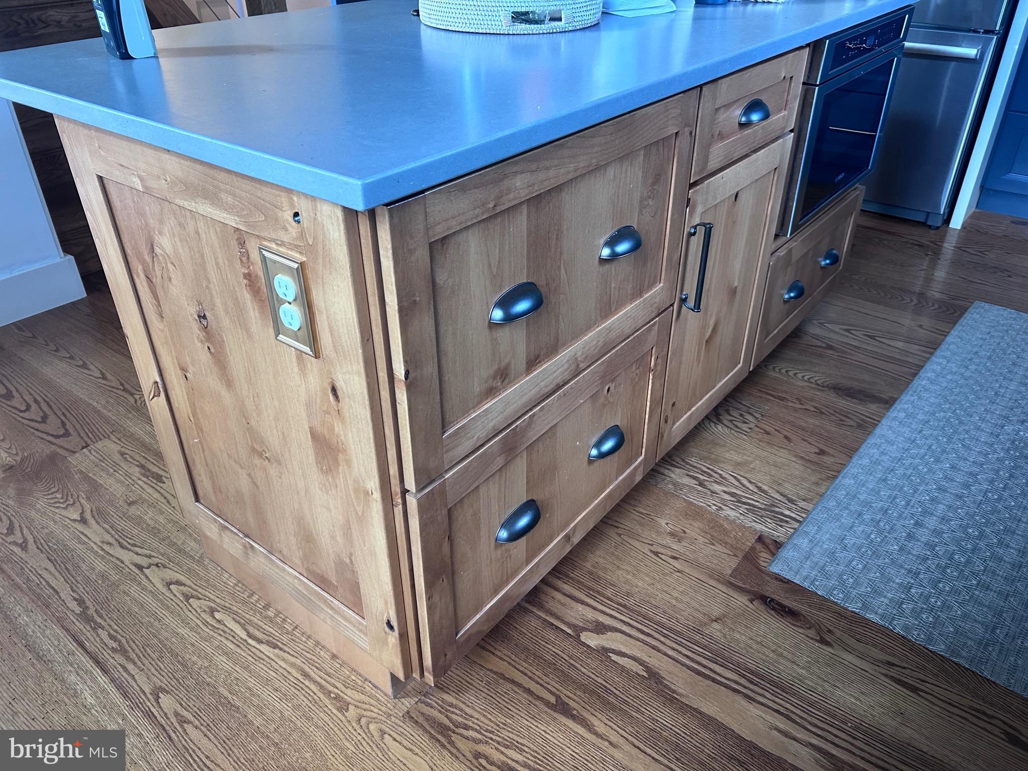 122 HERITAGE KNOLL LANE