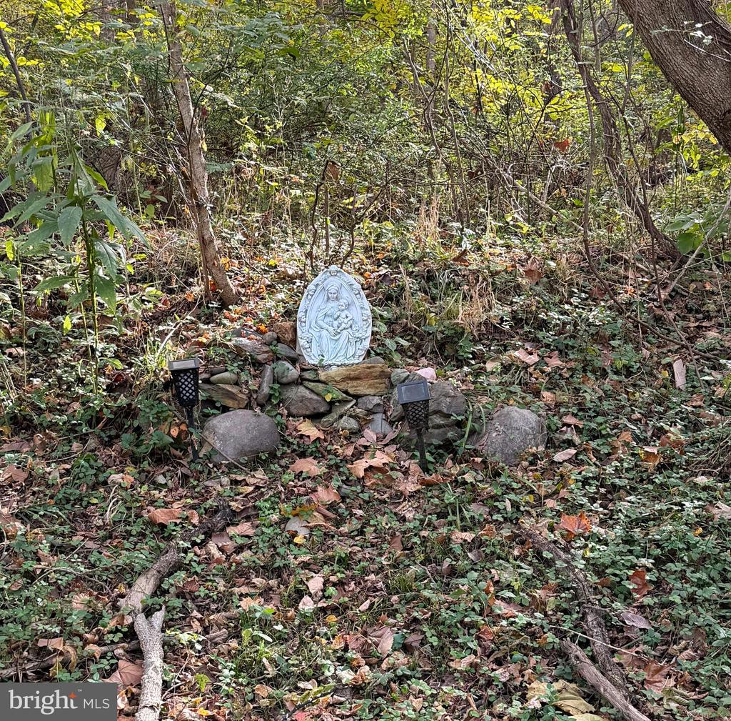 1 RIVER FOREST LA