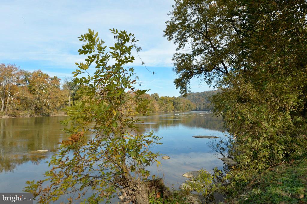 1 RIVER FOREST LA