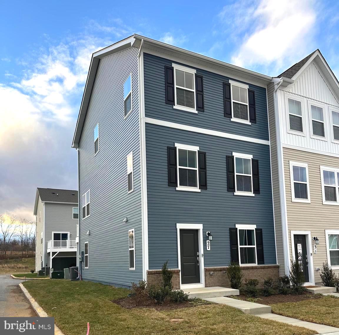 27 ROLLING BRANCH DRIVE