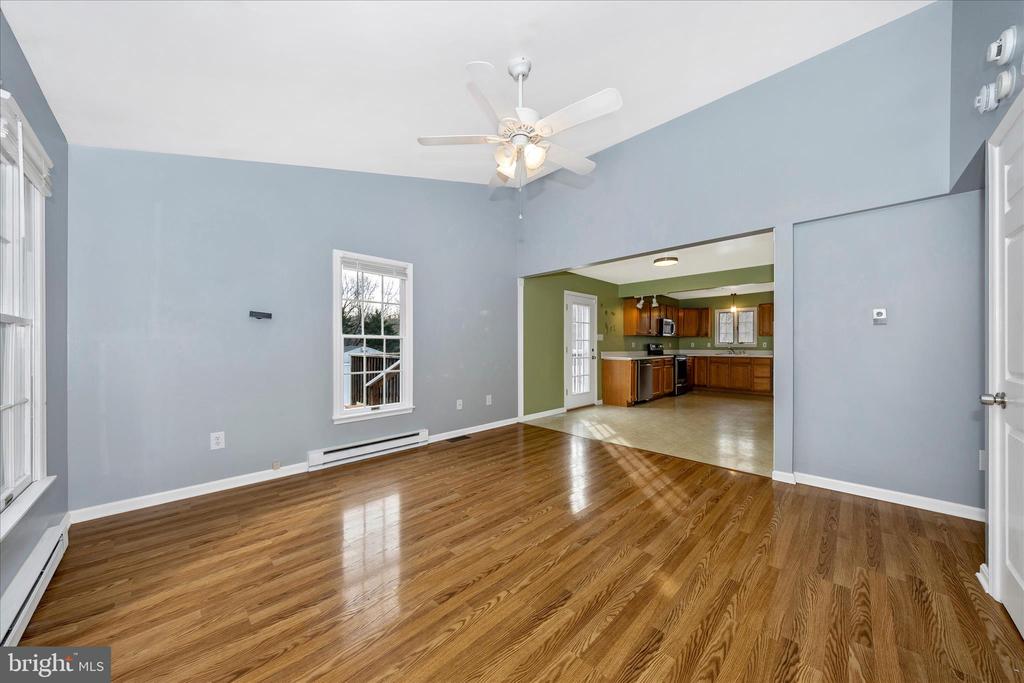 224 SPRING WARBLER WAY