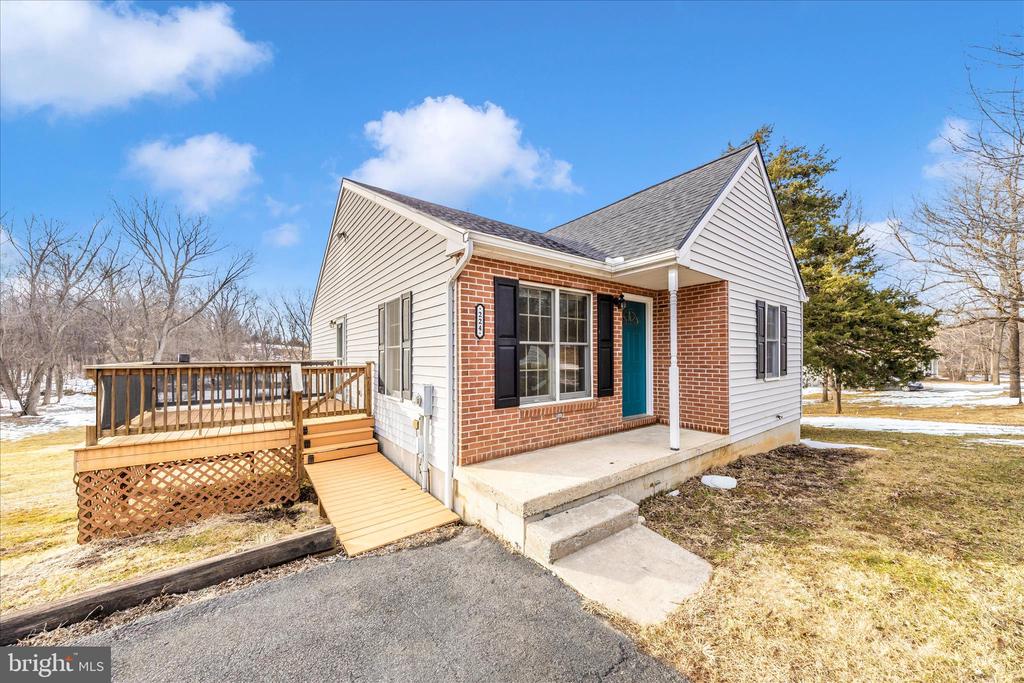 224 SPRING WARBLER WAY