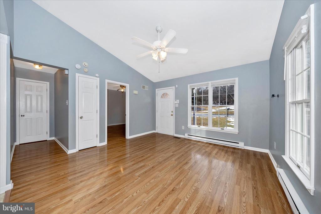 224 SPRING WARBLER WAY