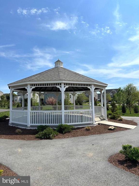 317 SHORT BRANCH