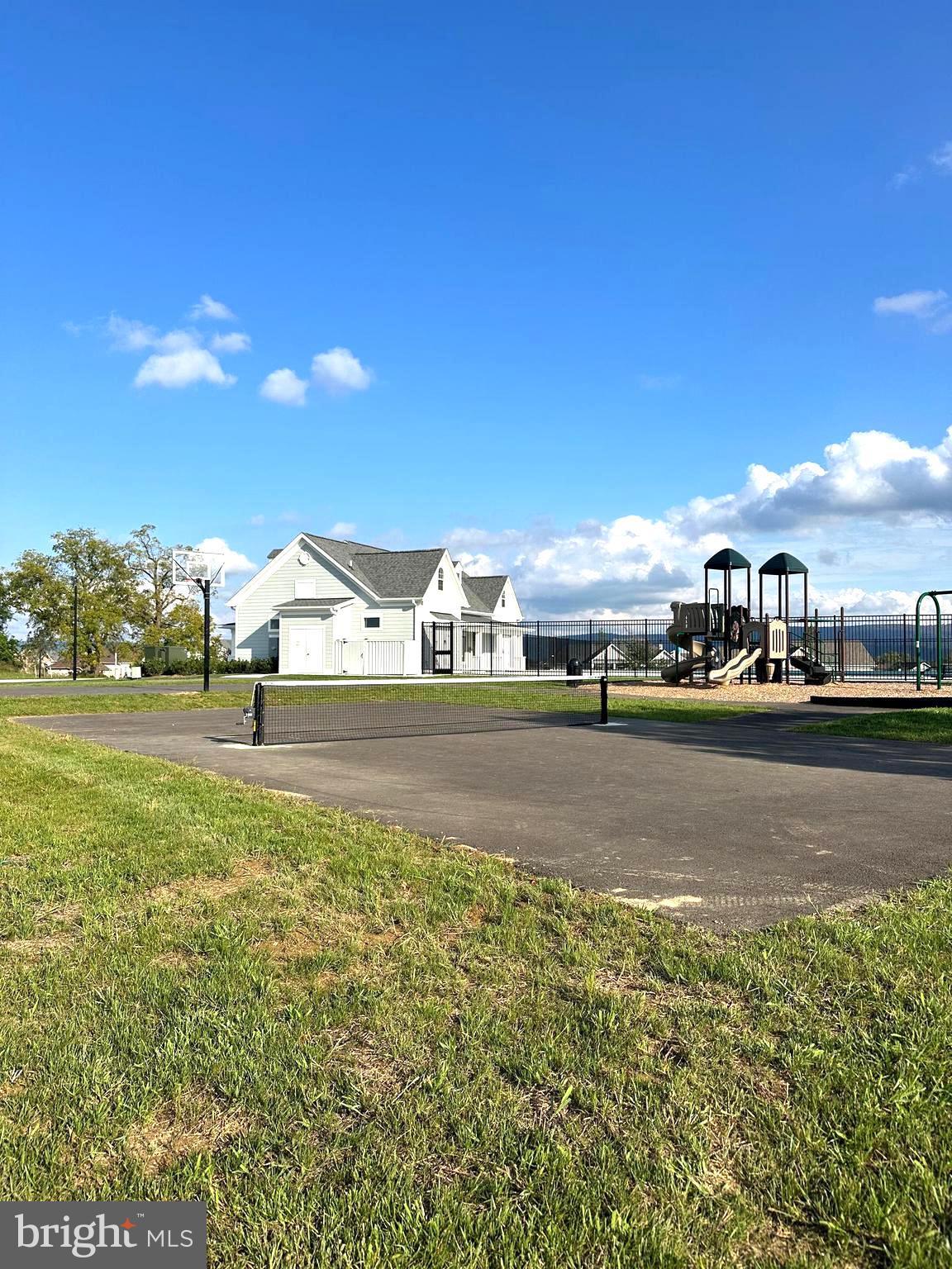 481 SEEBACK DRIVE
