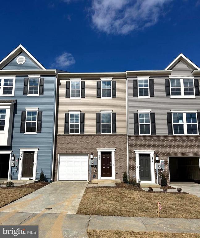 481 SEEBACK DRIVE