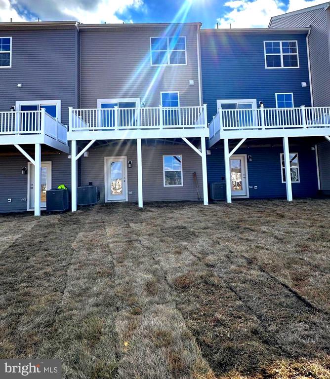 481 SEEBACK DRIVE