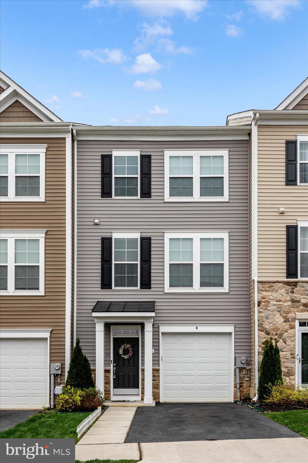 205 UNION RIDGE DRIVE